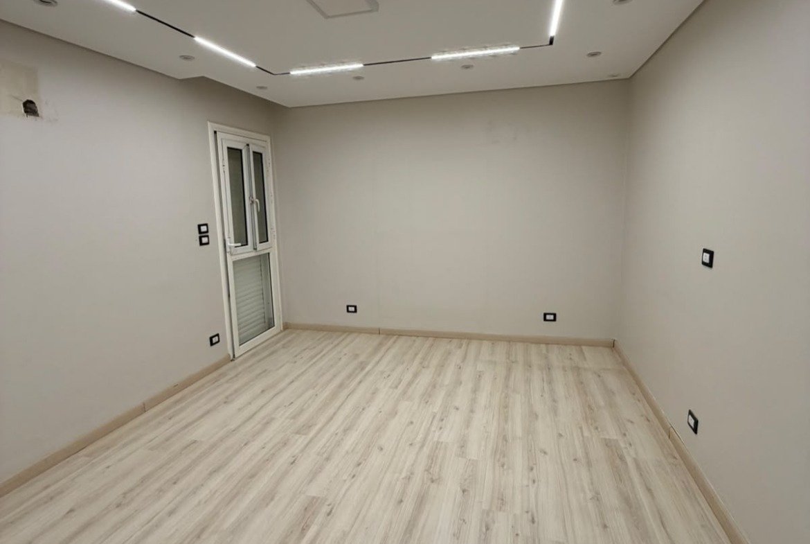 Apartment for Sale in Madinaty B12 - 8 Bedrooms, Garden View