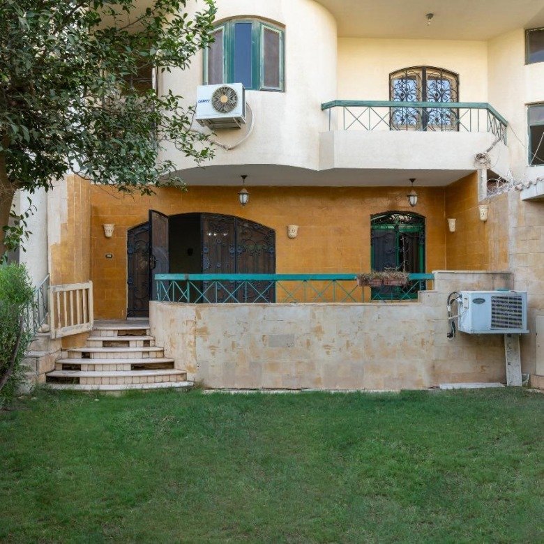 Duplex for Sale in Zizinia New Cairo - 3 Bedrooms, Private Garden