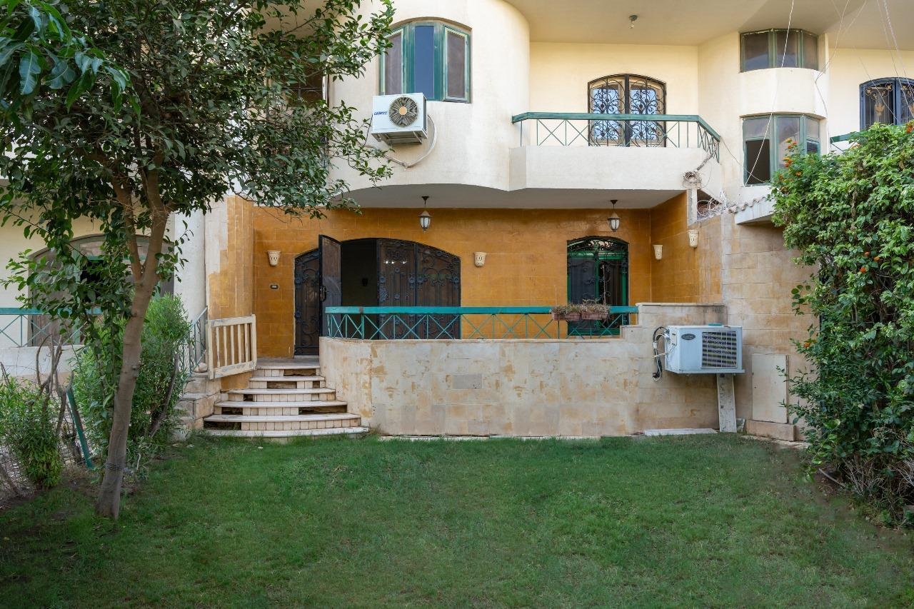 Duplex for Sale in Zizinia New Cairo - 3 Bedrooms, Private Garden