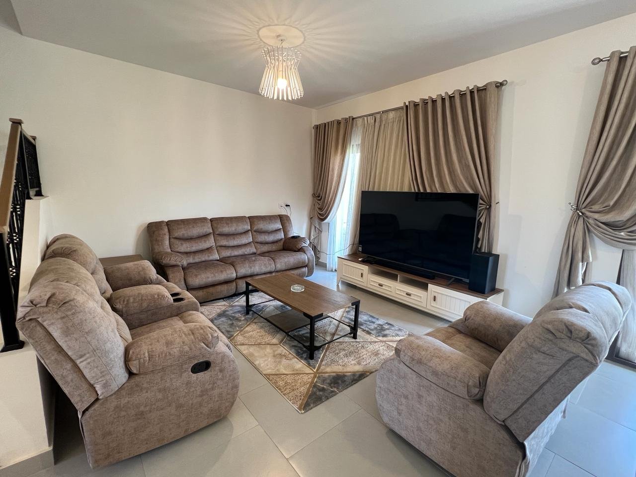 57-marassi-salerno-305-03 Second angle of the furnished reception, twin house for rent in Marassi Salerno, North Coast | زاوية أخرى للريسيبشن المفروش، توين هاوس للإيجار في مراسي ساليرنو، الساحل الشمالي