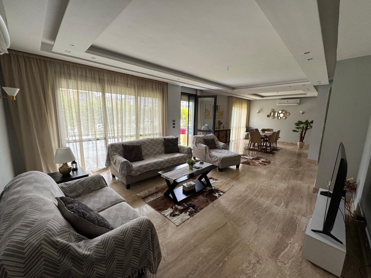 Furnished lower-floor living room | غرفة معيشة مفروشة بالدور السفلي