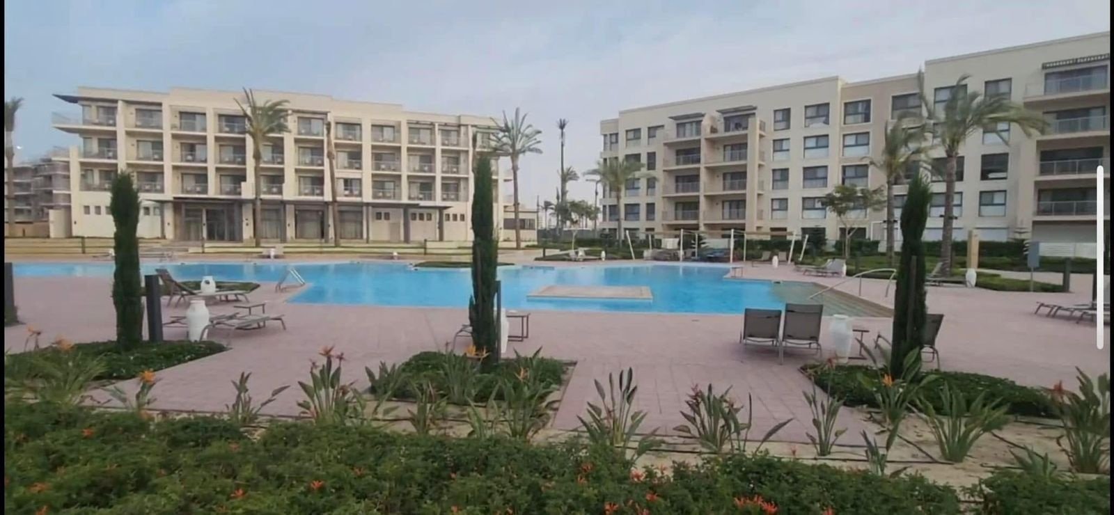 Pool view and landscaped surroundings, Marassi Marina 2 North Coast chalet for rent | فيو حمام السباحة واللاندسكيب، شاليه للإيجار في مراسي مارينا 2 الساحل الشمالي