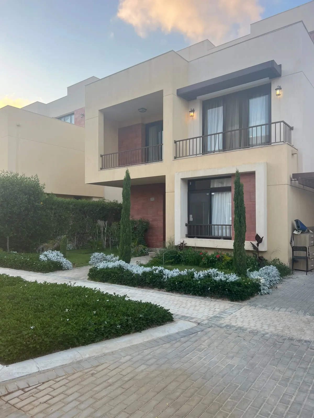 Villa with private garden for rent in Marassi Blanca - فيلا بحديقة خاصة للإيجار في مراسي بلانكا