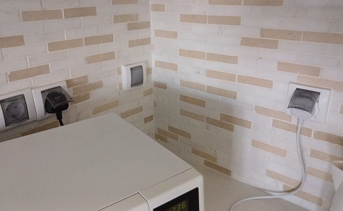 Bathroom counter and wall tiles, Marassi Marina 1 North Coast studio for rent | حوض وكسوة الحمام، ستوديو للإيجار في مراسي مارينا 1 الساحل الشمالي
