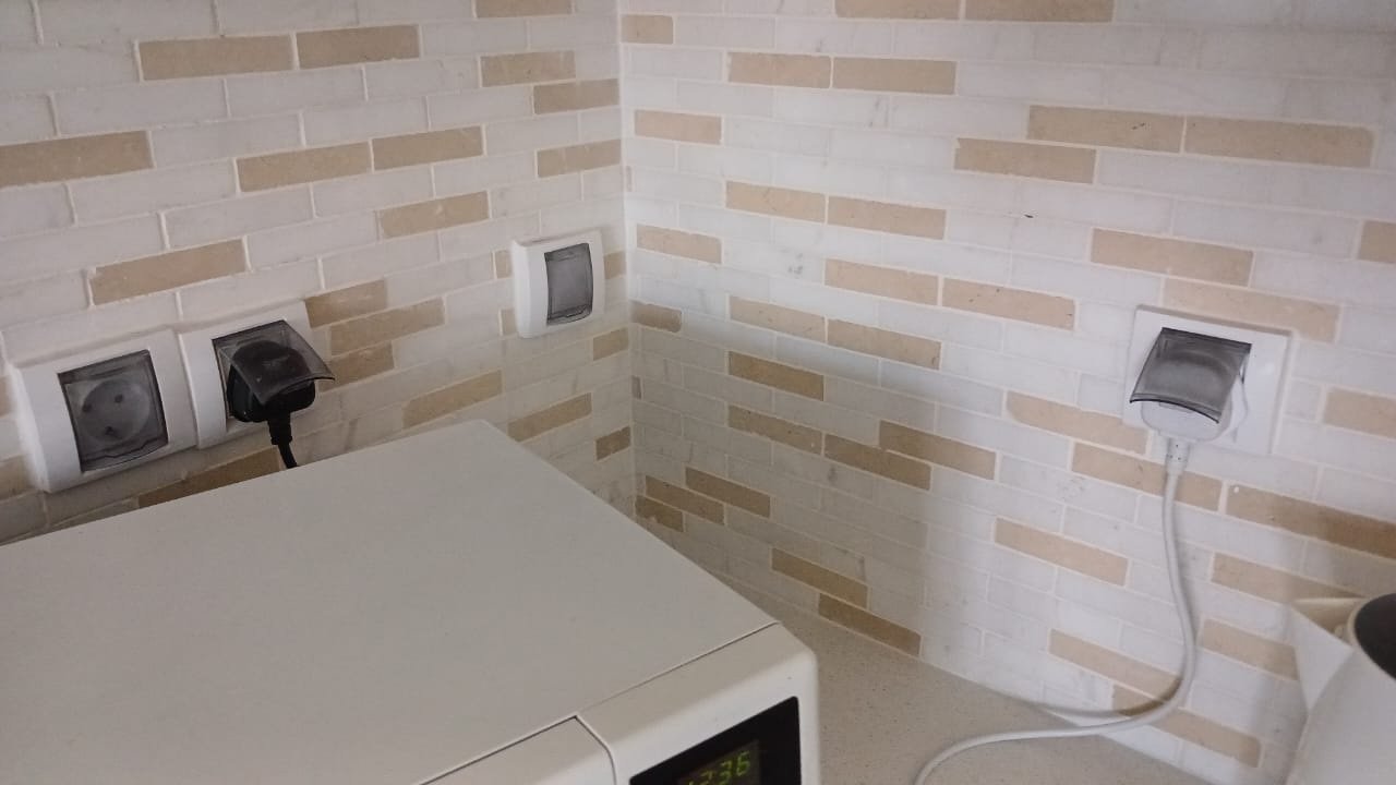 8-marassi-marina1-studio-rent-237-07 Bathroom counter and wall tiles, Marassi Marina 1 North Coast studio for rent | حوض وكسوة الحمام، ستوديو للإيجار في مراسي مارينا 1 الساحل الشمالي