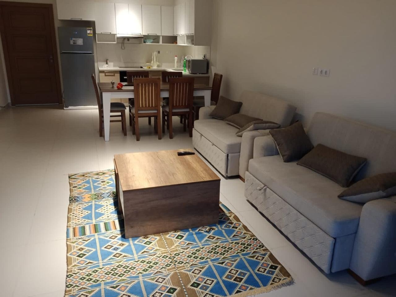 9-marassi-marina2-chalet-sale-218-01 Living and dining area, Marassi Marina 2 chalet for sale | منطقة معيشة وسفرة، شاليه للبيع في مراسي مارينا 2