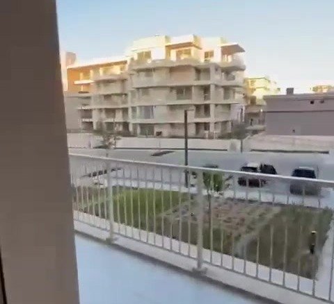 Terrace and surrounding buildings, chalet for rent in Marassi Marina West, North Coast | التراس والمباني المحيطة، شاليه للإيجار في مراسي مارينا ويست، الساحل الشمالي