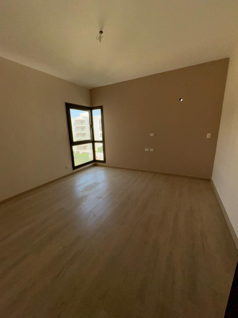 Apartment for Sale in The Address East New Cairo - شقة للبيع في ذا أدريس إيست التجمع الخامس 135-03