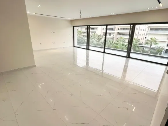 Wide reception with floor to ceiling windows, apartment for rent in Lake View Residence
