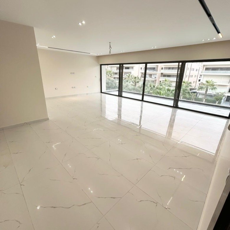 Wide reception with floor to ceiling windows, apartment for rent in Lake View Residence