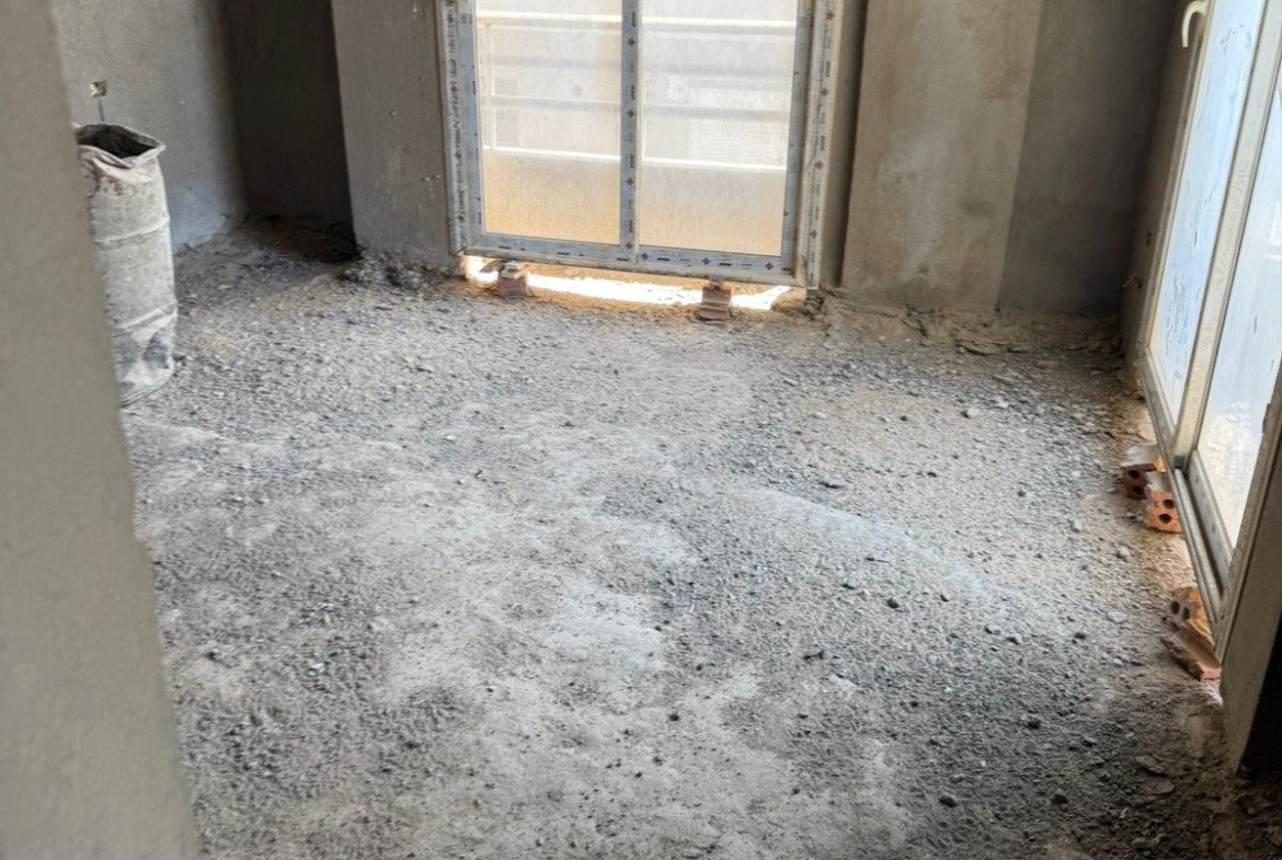 Unfinished room with balcony door and window - apartment in Fifth Square, New Cairo
