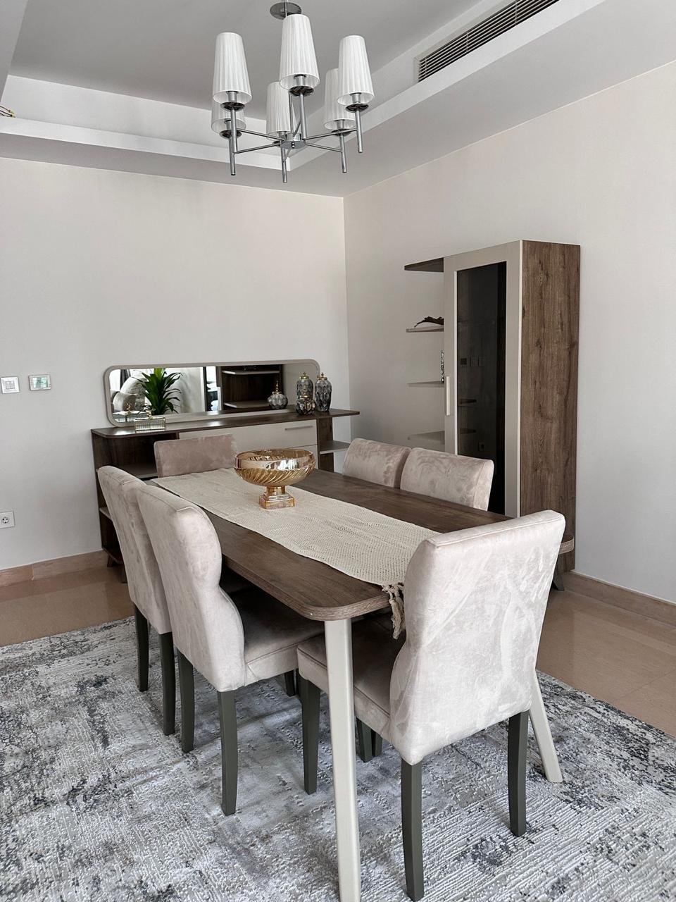 cfc-apt-rent-109-04 منطقة سفرة بنيش ونجفة - شقة في كايرو فيستيفال سيتي التجمع الخامس – 3 غرف 200 متر، القاهرة الجديدة