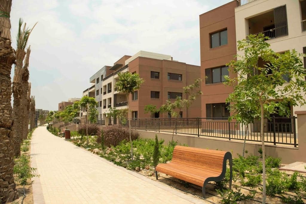 Apartment for sale in District 5 New Cairo - شقة للبيع في ديستريكت 5 التجمع الخامس 457-06