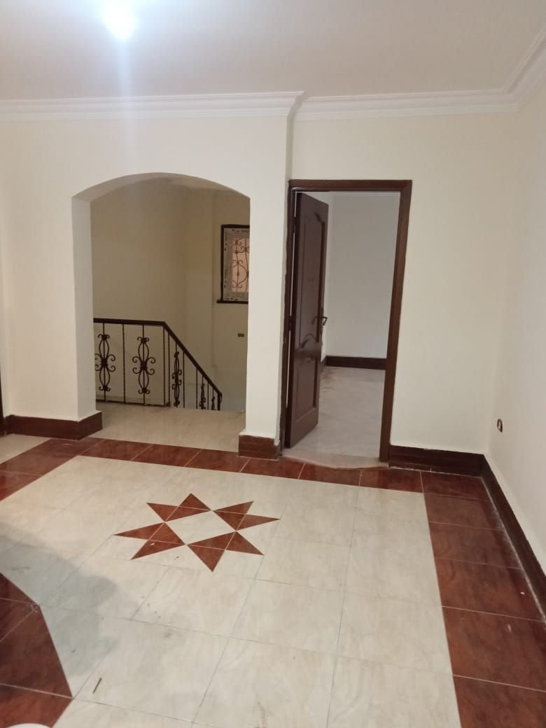Hall duplex in District 5 New Cairo