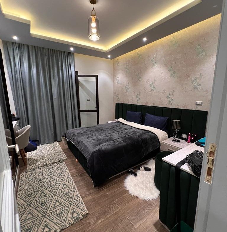 Furnished apartment for rent in Eastown SODIC New Cairo, master bedroom - شقة مفروشة للإيجار في إيستاون التجمع الخامس، غرفة النوم الرئيسية 114-02