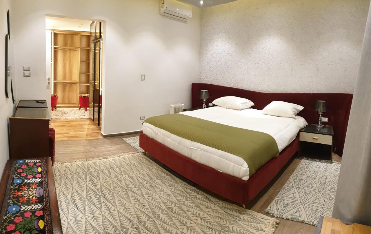 Furnished apartment for rent in Eastown SODIC New Cairo, bedroom - شقة مفروشة للإيجار في إيستاون التجمع الخامس، غرفة نوم 114-03