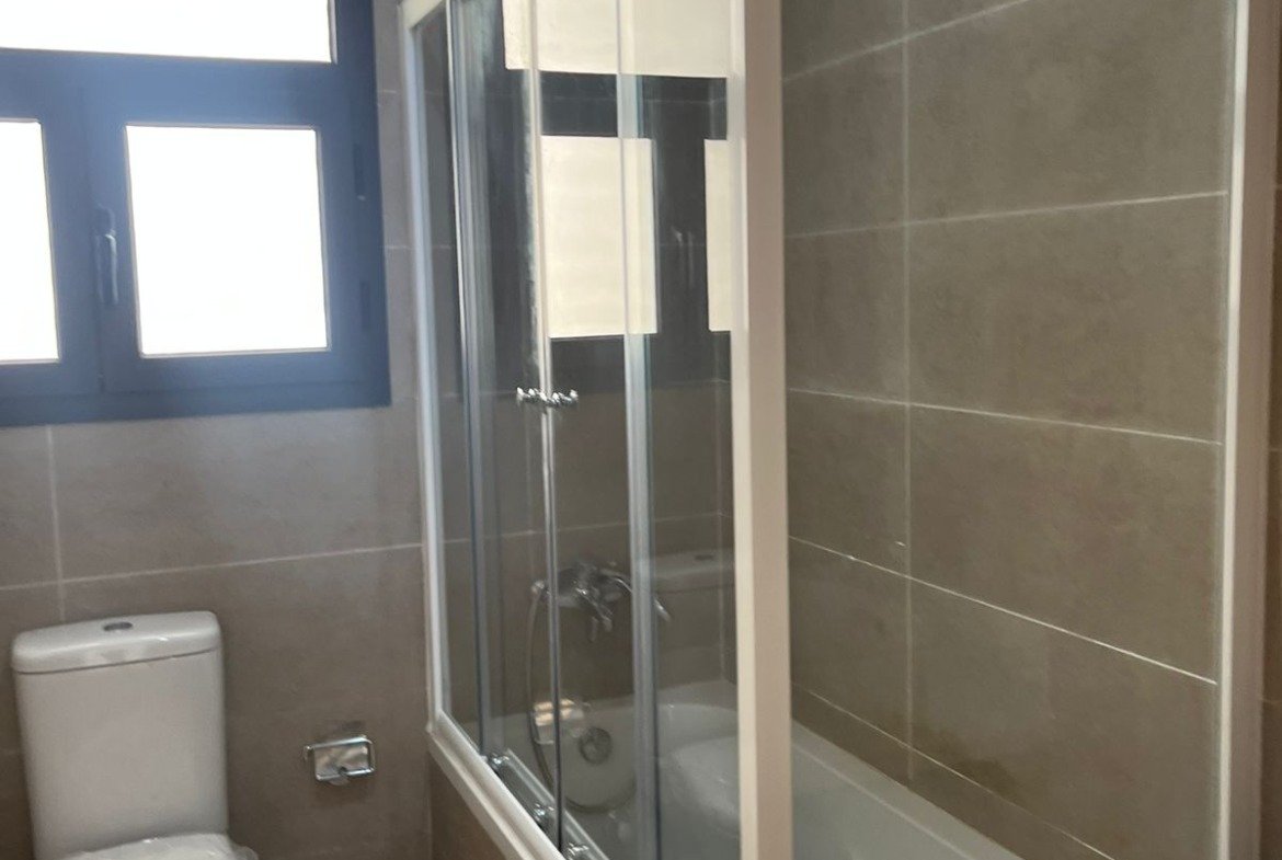 Bathroom with shower cabin and toilet - apartment in Fifth Square, New Cairo