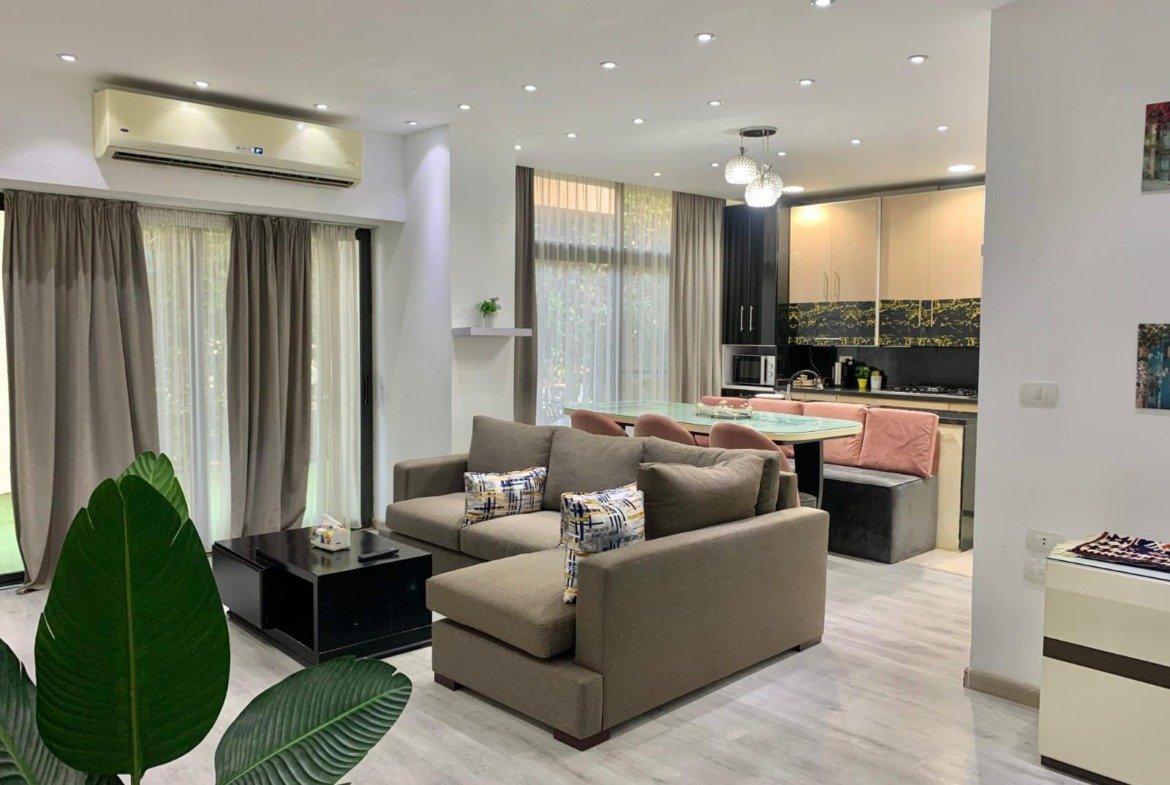 Ground Floor Apartment with Garden for Rent in Lake View Residence New Cairo 144 sqm - شقة أرضي بجاردن للإيجار في ليك فيو ريزيدنس التجمع الخامس 144 متر 110-03