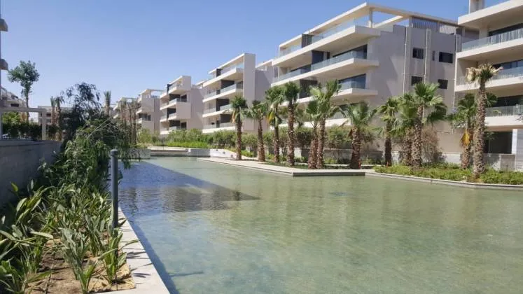 Lake View Residence New Cairo El Hazek compound apartments