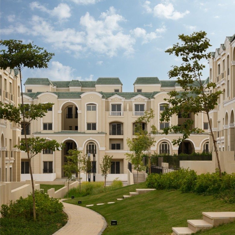 L'avenir Mostaqbal City residential buildings and landscaped gardens, official project photo - مباني ولاندسكيب لافينير مدينة المستقبل صورة رسمية للمشروع