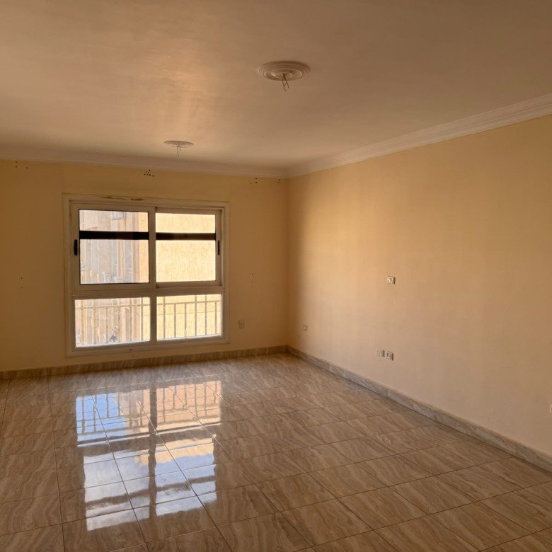 Apartment for sale in Madinaty B11 New Cairo - spacious living room