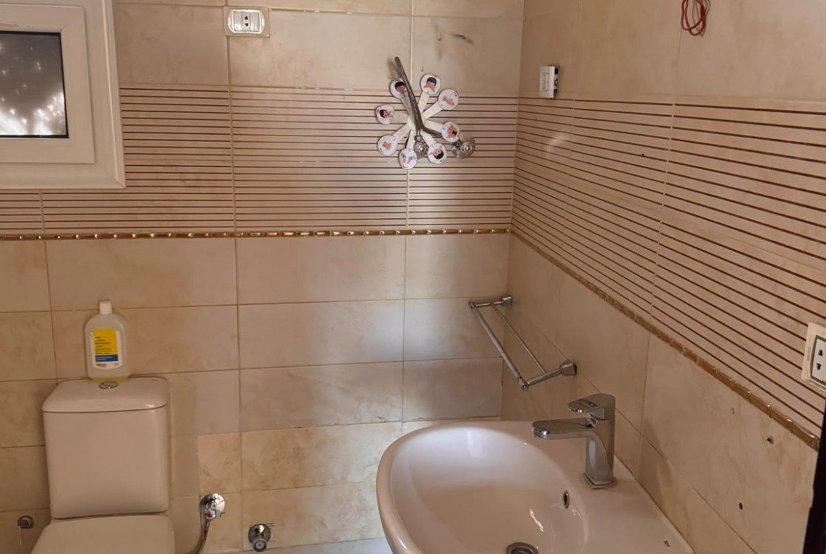 Apartment for sale in Madinaty B11 New Cairo - second bathroom