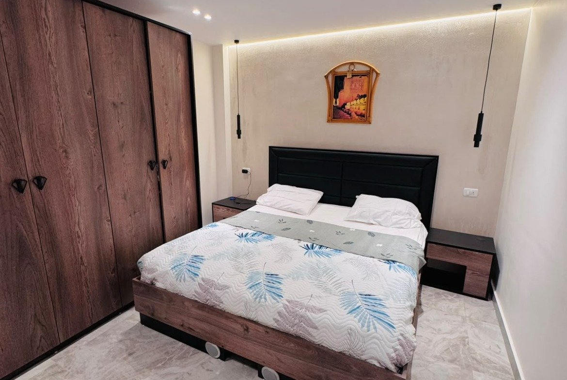 Furnished apartment for sale in Madinaty B6 main street view - 6e30290f