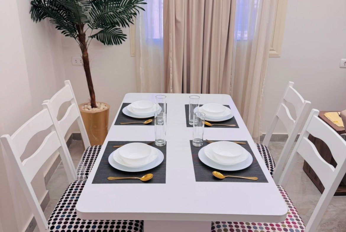 Furnished apartment for sale in Madinaty B6 main street view - d8f5f320
