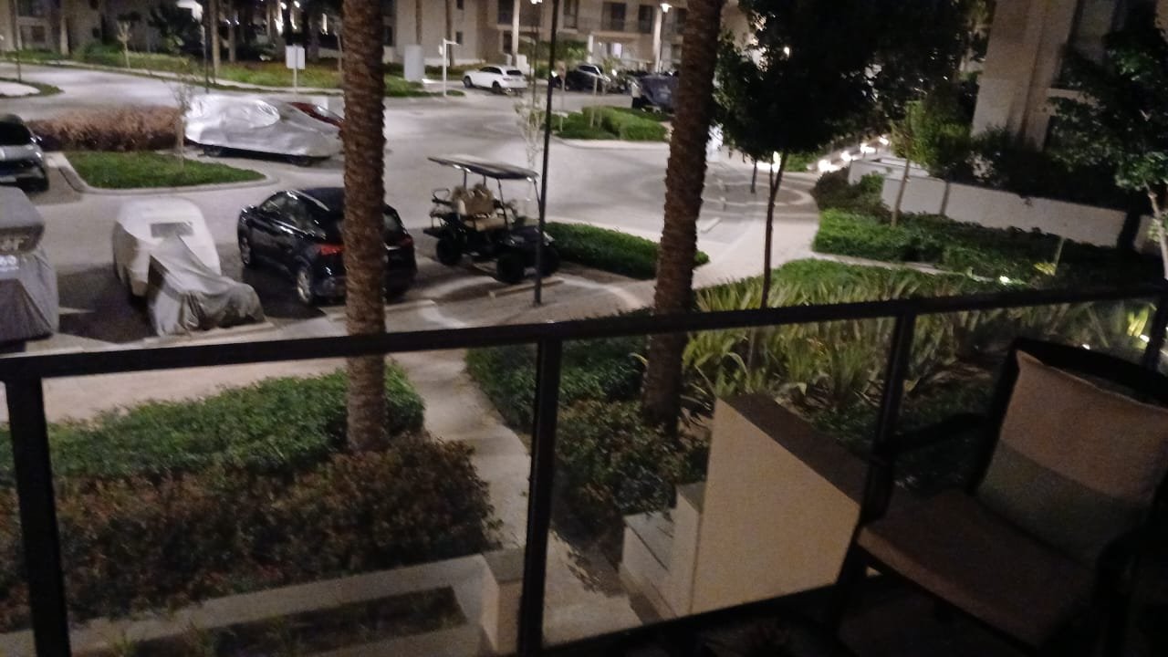 Balcony at night, chalet for rent in Marassi, North Coast - بلكونة ليلاً، شاليه للإيجار في مراسي الساحل الشمالي
