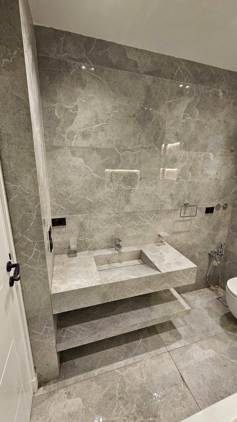 mv-icity-apt-170-08.jpg Apartment Mountain View iCity New Cairo 170 sqm - شقة ماونتن فيو اي سيتي التجمع 136-08