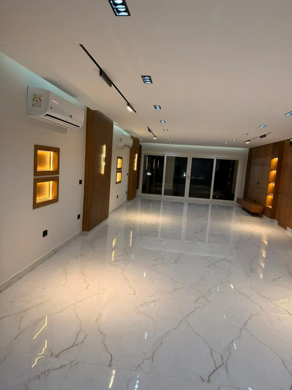 mv-icity-villa-325-02 Villa for rent in Mountain View iCity New Cairo - فيلا للإيجار في ماونتن فيو اي سيتي التجمع الخامس 123-02