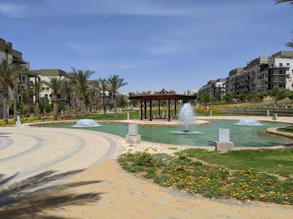 Eastown Sodic central park New Cairo Fifth Settlement - الحديقة المركزية في كمبوند إيستاون سوديك التجمع الخامس
