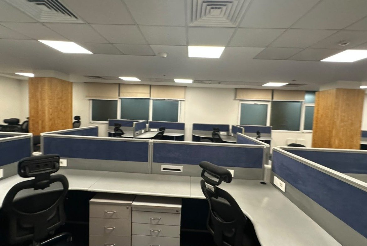 Open-plan workspace in a furnished office for rent in Nasr City Free Zone, Cairo