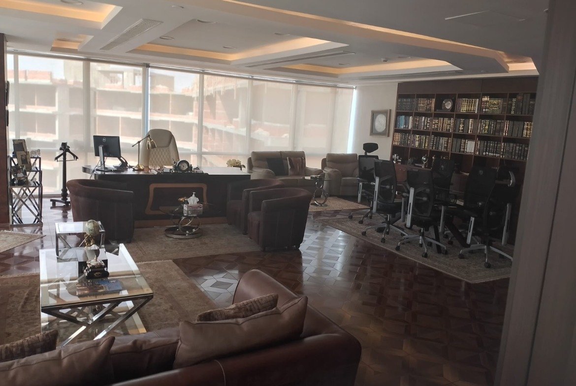 Office for Sale in Redcon, 9th Street, New Cairo | 500 sqm, 5th Floor, Fully Finished