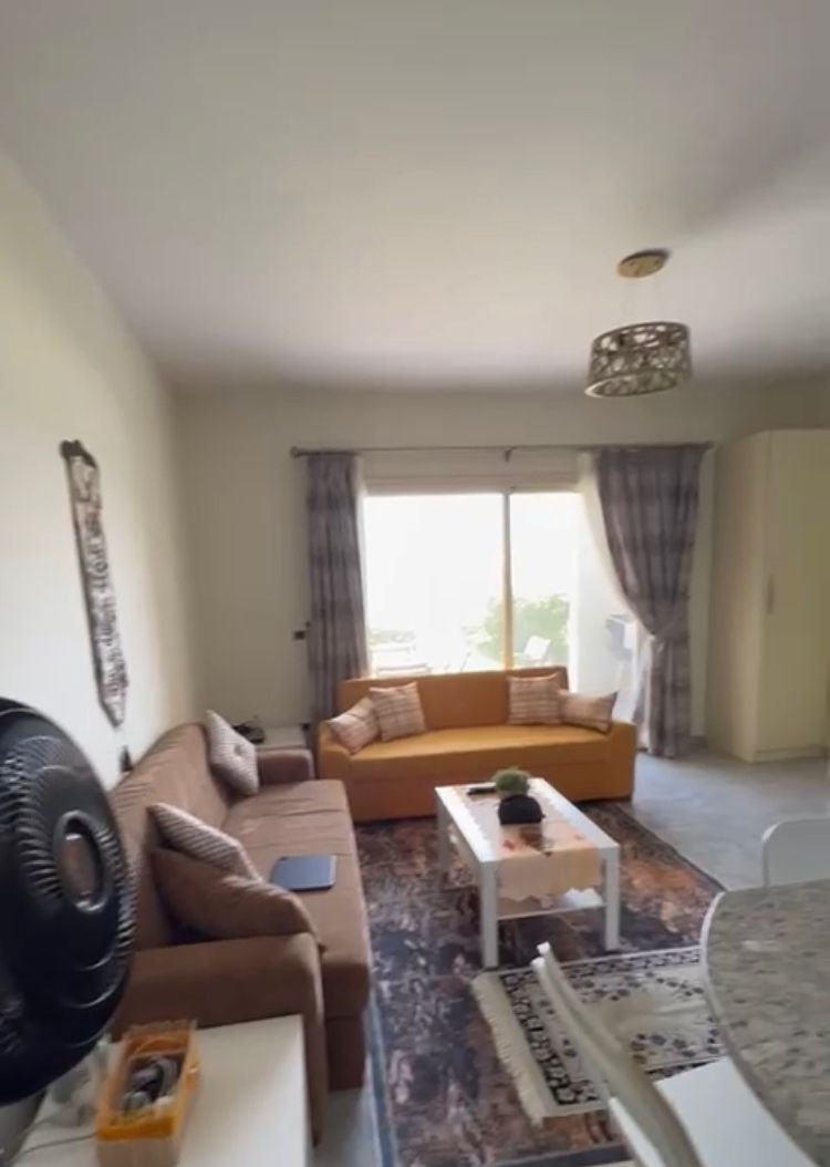 Living room with sofas and coffee table - chalet, Ain Sokhna