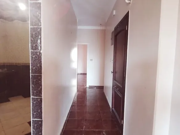 Large 3-piece reception in apartment for rent in South Investors 5th Settlement New Cairo