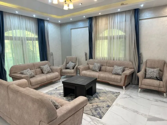 Apartment for Rent in El Yasmeen 6, 1st Settlement | 350 sqm, Furnished – 3 Bedrooms and 3 Balconies